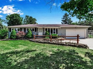 95 Stutzman Rd, Bowmansville, NY 14026