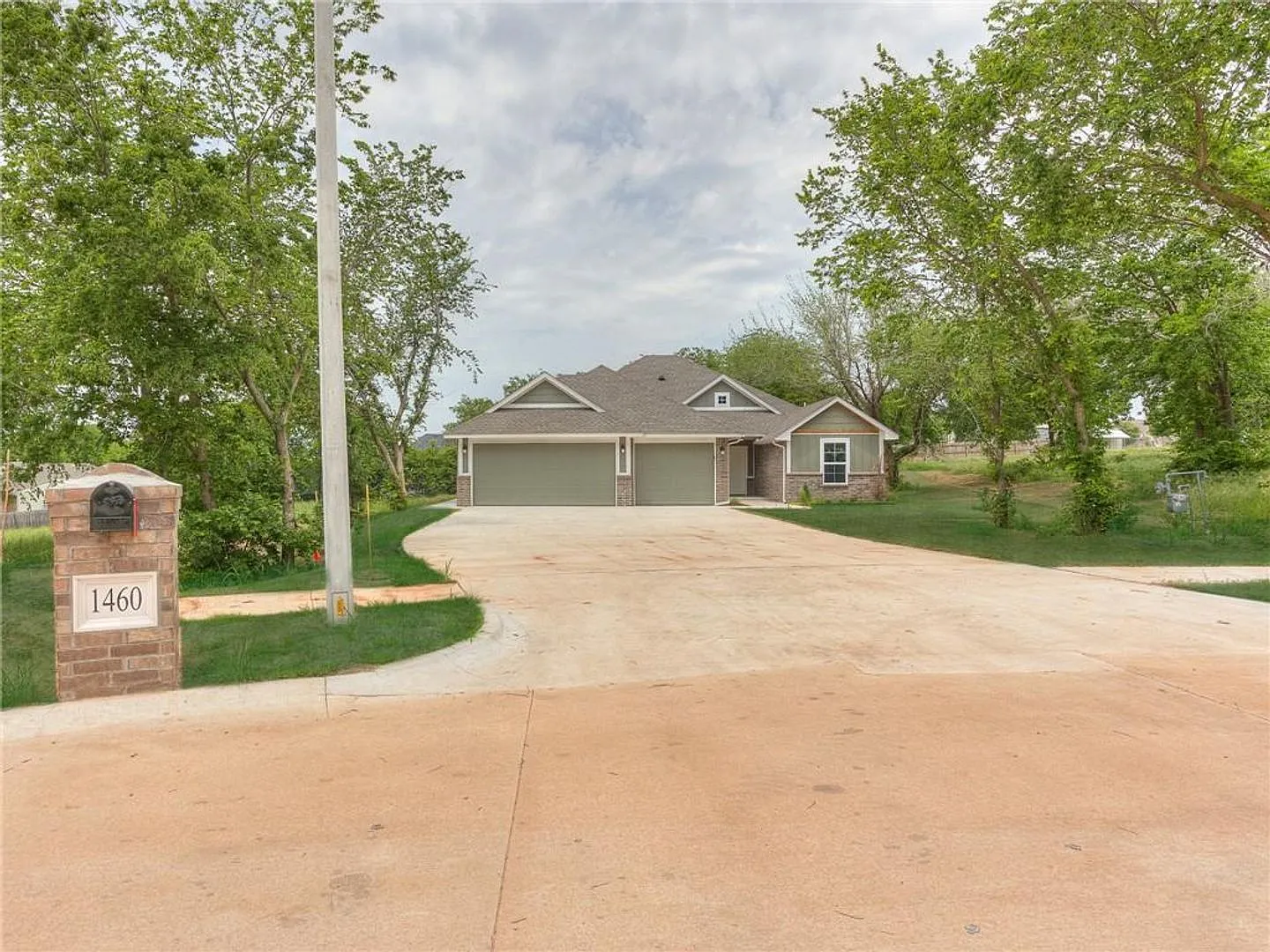 Newer Home For Lease in Tuttle 1460 Deer Ridge Run — Photo 1