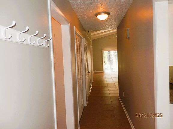 Entry way