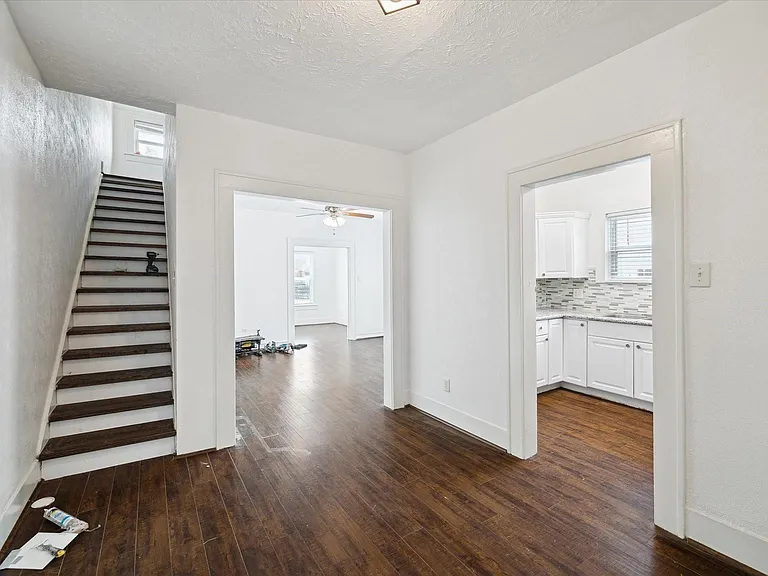 2611 Isabella St — Photo 3