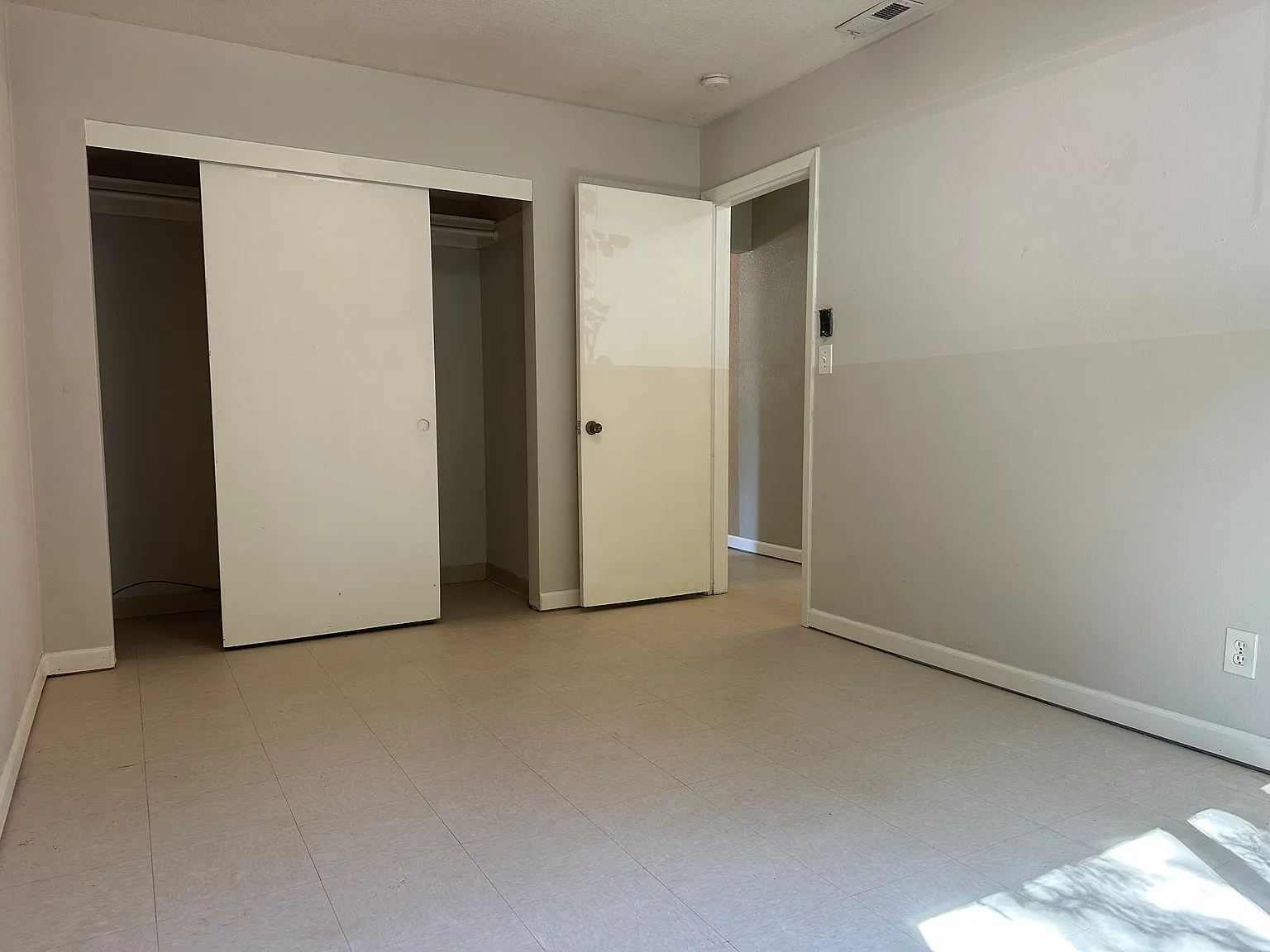 2 bed, 833 sqft, $1,695 — Photo 4