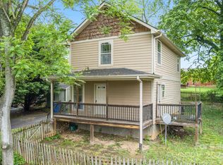 11 Annie St, Asheville, NC 28806