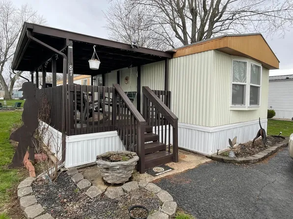 87 Skyline Dr, Ashville, OH 43103