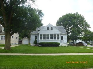 850 Charles St, Aurora, IL 60506