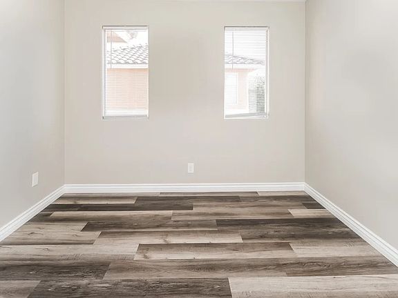 2nd image of 1011 Monte De Oro Ave
