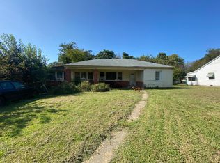 206 Jefferson Ave, Colonial Heights, VA 23834