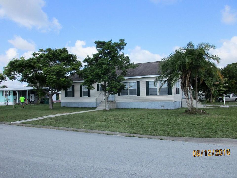 1st image of 401 Plover Dr