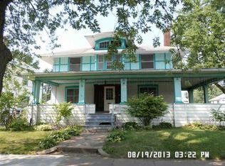 1700 W 3rd St, Waterloo, IA 50701