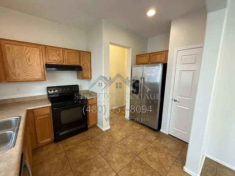 4737 E Olney Ave — Photo 9