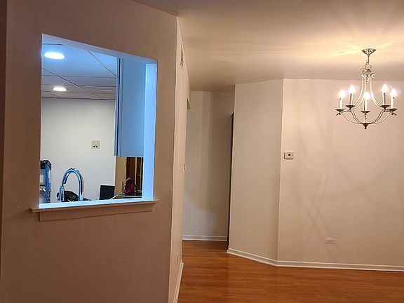 3rd image of 4150 Williamsburg Ct #2