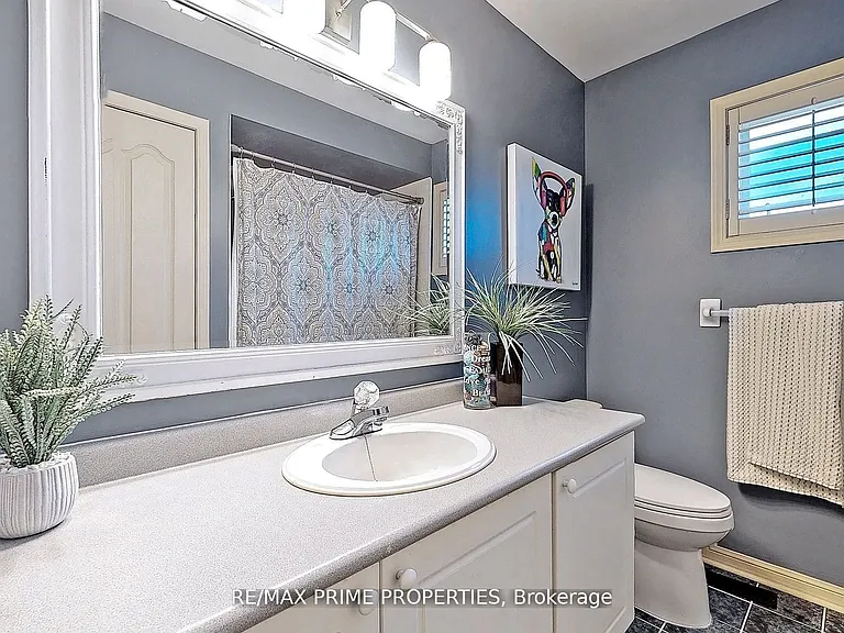 42 Cornell Meadows Ave — Photo 7