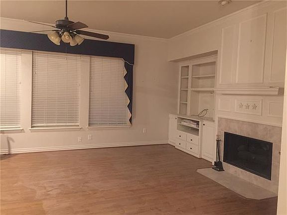 2nd image of 1308 Lynhurst Ln