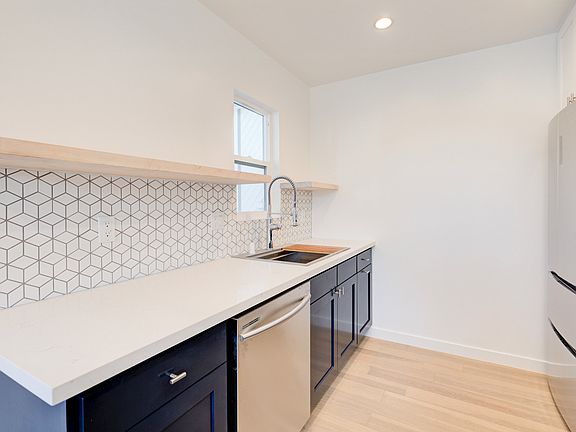 5th image of 2314 Glendale Blvd APT 3