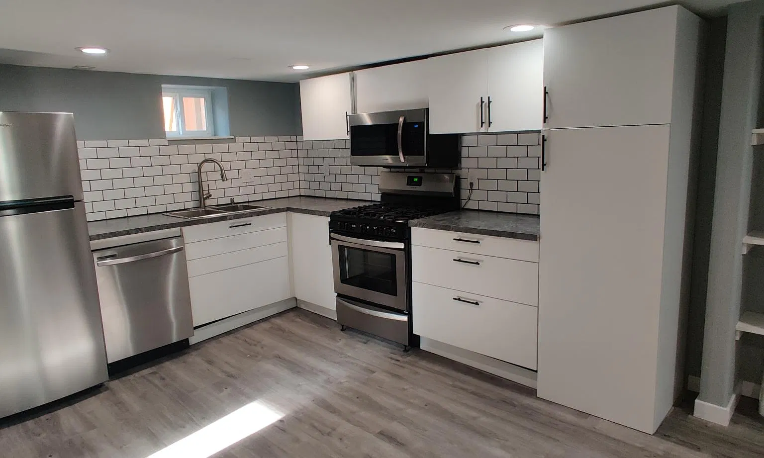 6301 N Commercial Ave — Photo 1