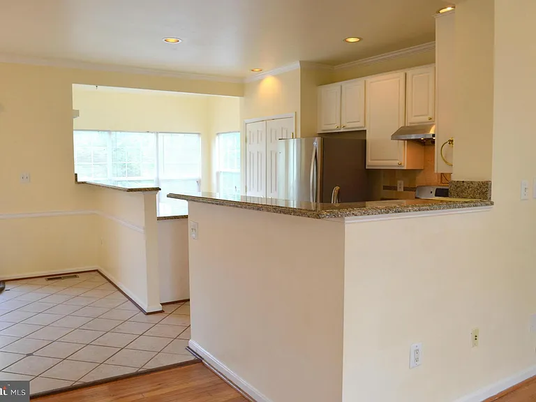 6863 Drifton Ct — Photo 14