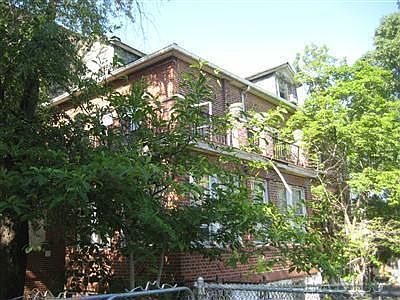 2nd image of 3222 Bronxwood Ave