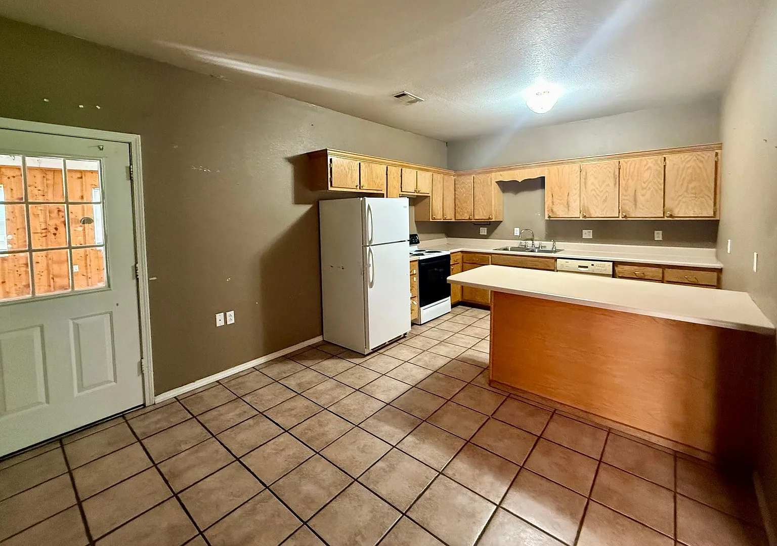 1308 Barton, Paragould **3 Bed House** — Photo 4