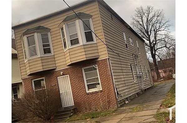 Photo 1 of 12 - 16413 Arcade Ave #1 - Cleveland, OH Primary Photo - 16413 Arcade Ave #1