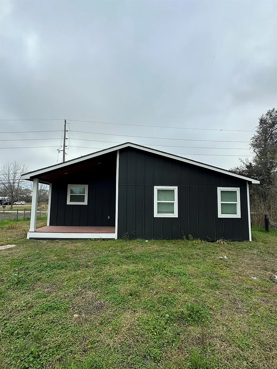 Building Photo - 8223 Wallis St