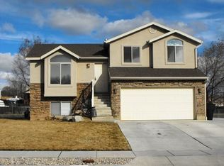 162 N 1660 W, West Pt, UT 84015