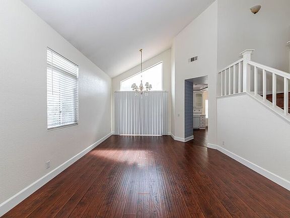 5th image of 28101 Stillwater Dr