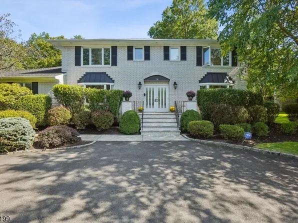 14 Canoe Brook Dr, Livingston Twp., NJ 07039