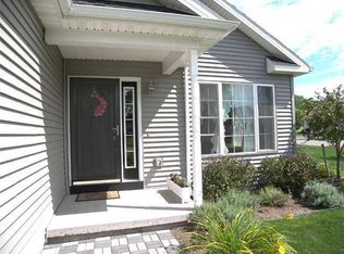 21 McCormick Ln, Brockport, NY 14420