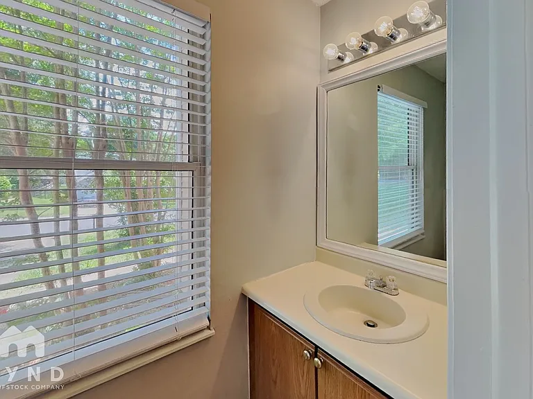 12212 Woodside Falls Rd — Photo 17