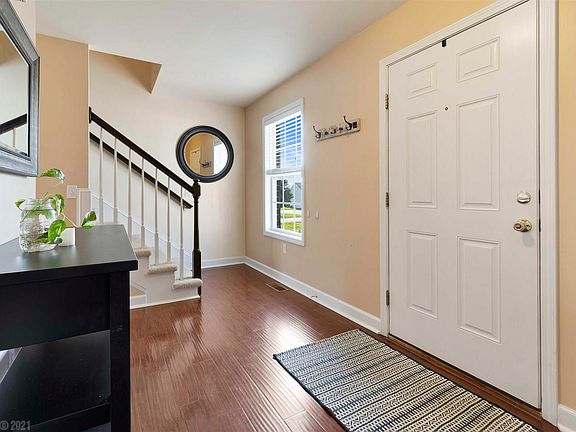 3rd image of 1100 New Village Dr NW