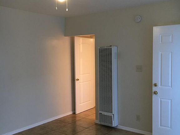 3rd image of 425 W Garfield Avenue # Fl 1ST
