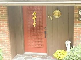 2nd image of 213 Orchard Pl