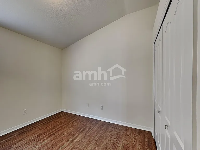 8326 Canterbury Lake Blvd — Photo 15