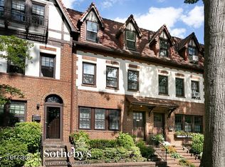 374 Burns St, Forest Hills Gardens, NY 11375
