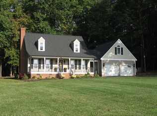 7613 Country Knoll Rd, Bahama, NC 27503