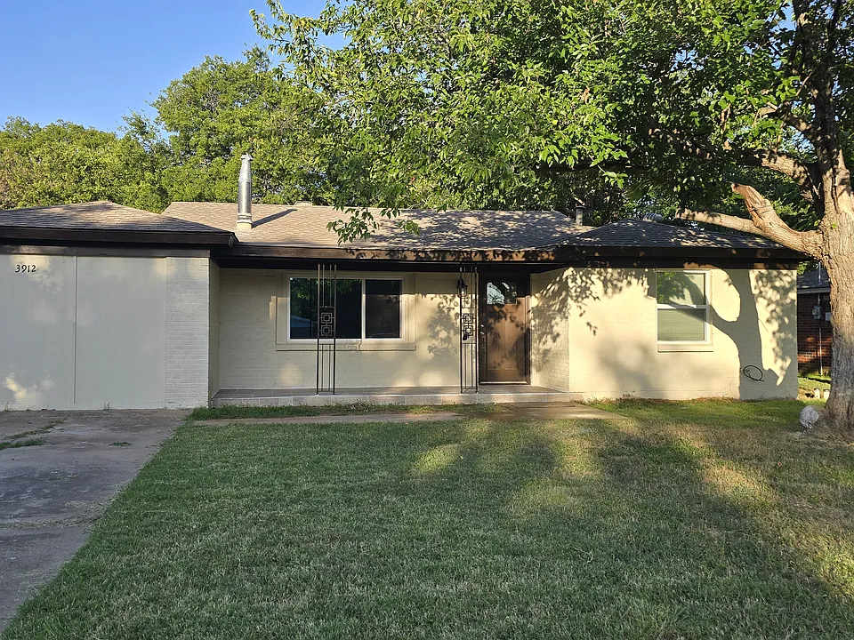 3912 Caddo Trl