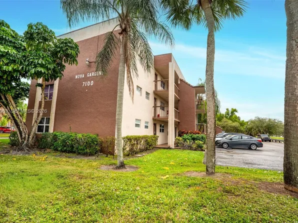 7100 Nova Dr APT 203A, Davie, FL 33317