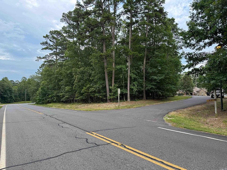 1st image of 3 Ponce De Leon Ln