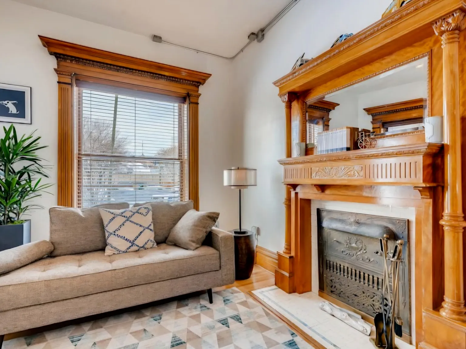 Studio, 367 sqft, $1,700 — Photo 2