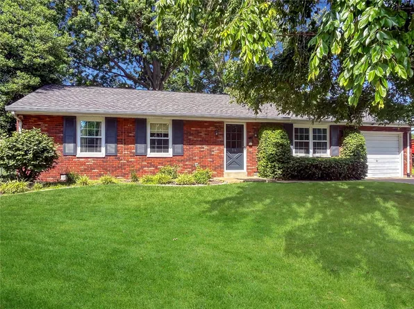 316 Agnes Dr, O'Fallon, IL 62269