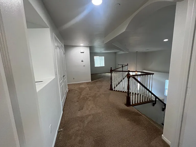 1550 Midnight Cowboy Ct — Photo 32