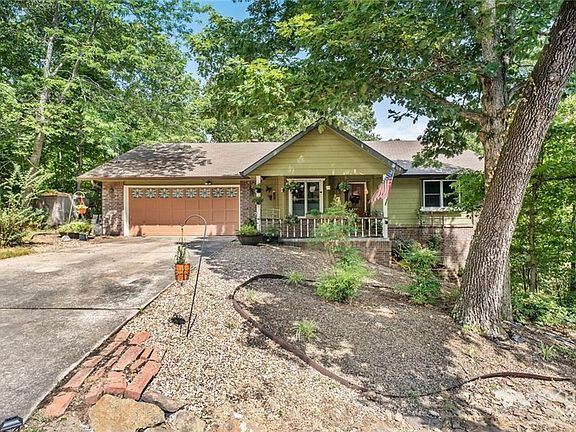 3rd image of 7 Somerton Ln