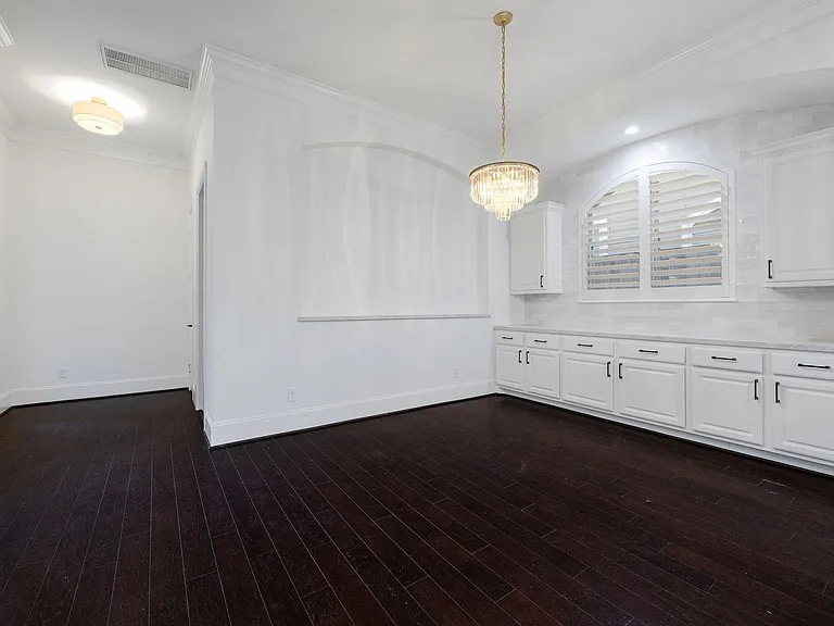 8213 Cabernet Ln — Photo 6