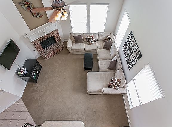 4th image of 1701 Kittyhawk Dr