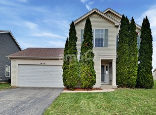 1409 Keele Dr, Carpentersville, IL 60110