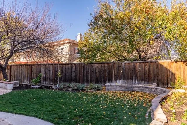 135 W Verano Ct — Photo 16