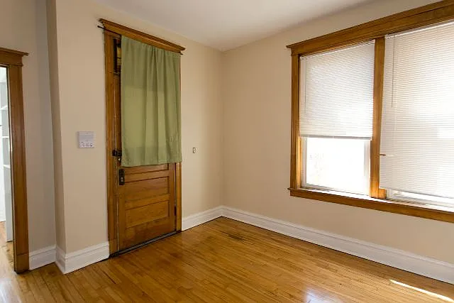 Building Photo - 850 N Leavitt St #2