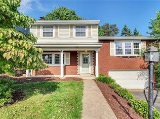 423 Crestview Dr, Pittsburgh, PA