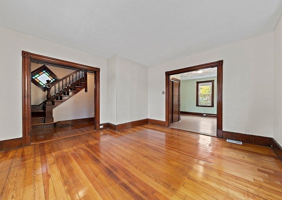 82 Crescent St, Quincy, MA 02169 Zillow