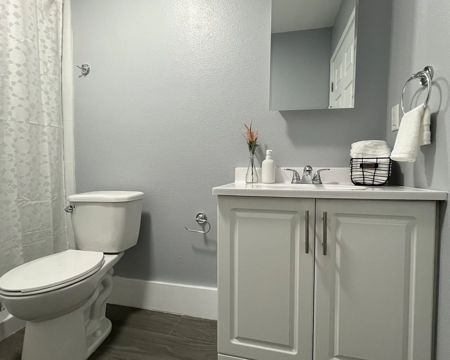 3 bed, 1400 sqft, $2,725 — Photo 4