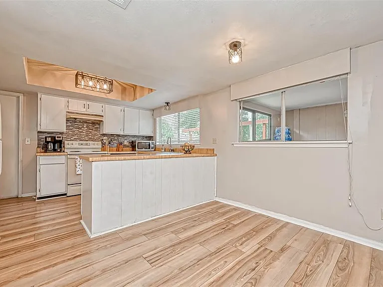 3623 Black Crickett Ct — Photo 31